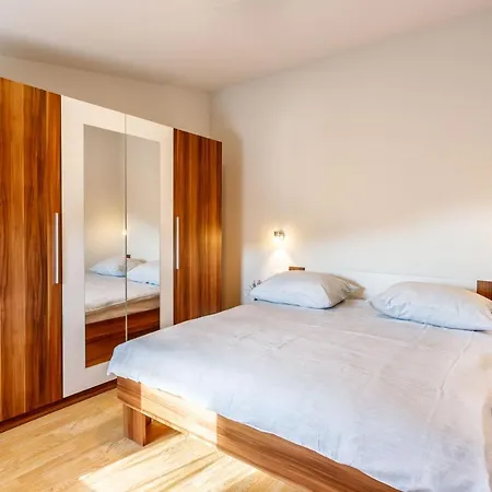 Apartmán Sest Izvora- *